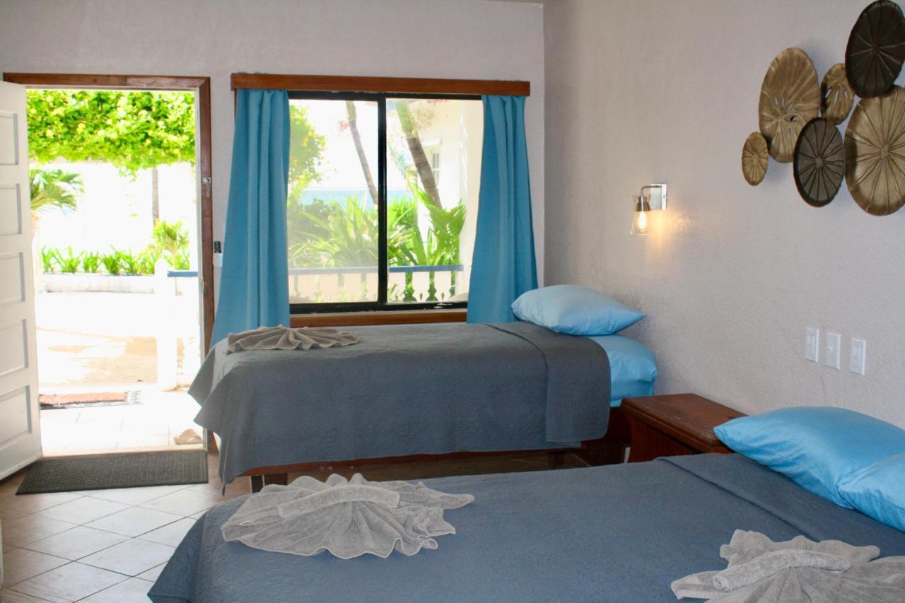 Holiday Hotel ซานเปโดร ภายนอก รูปภาพ