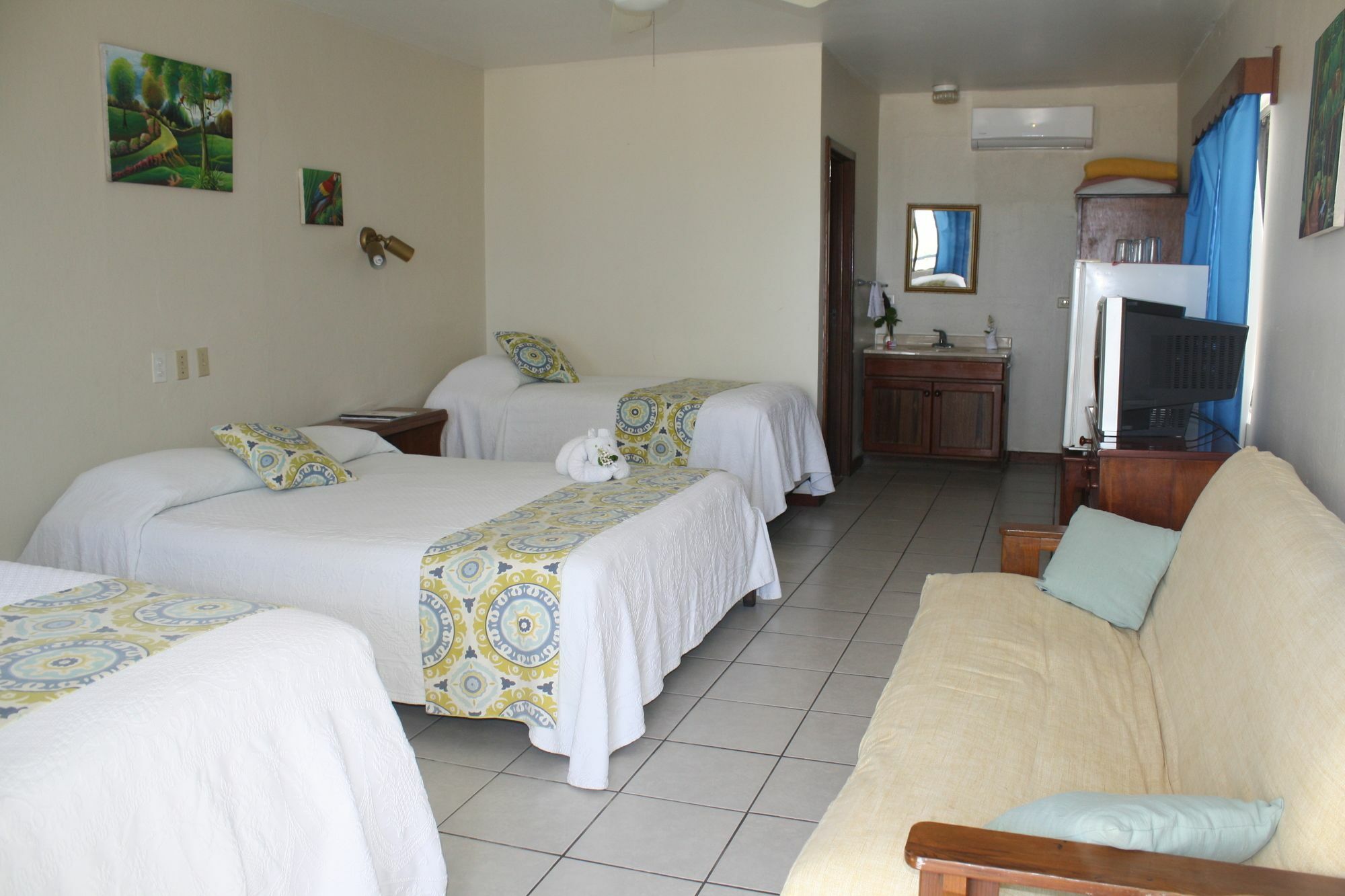 Holiday Hotel ซานเปโดร ภายนอก รูปภาพ