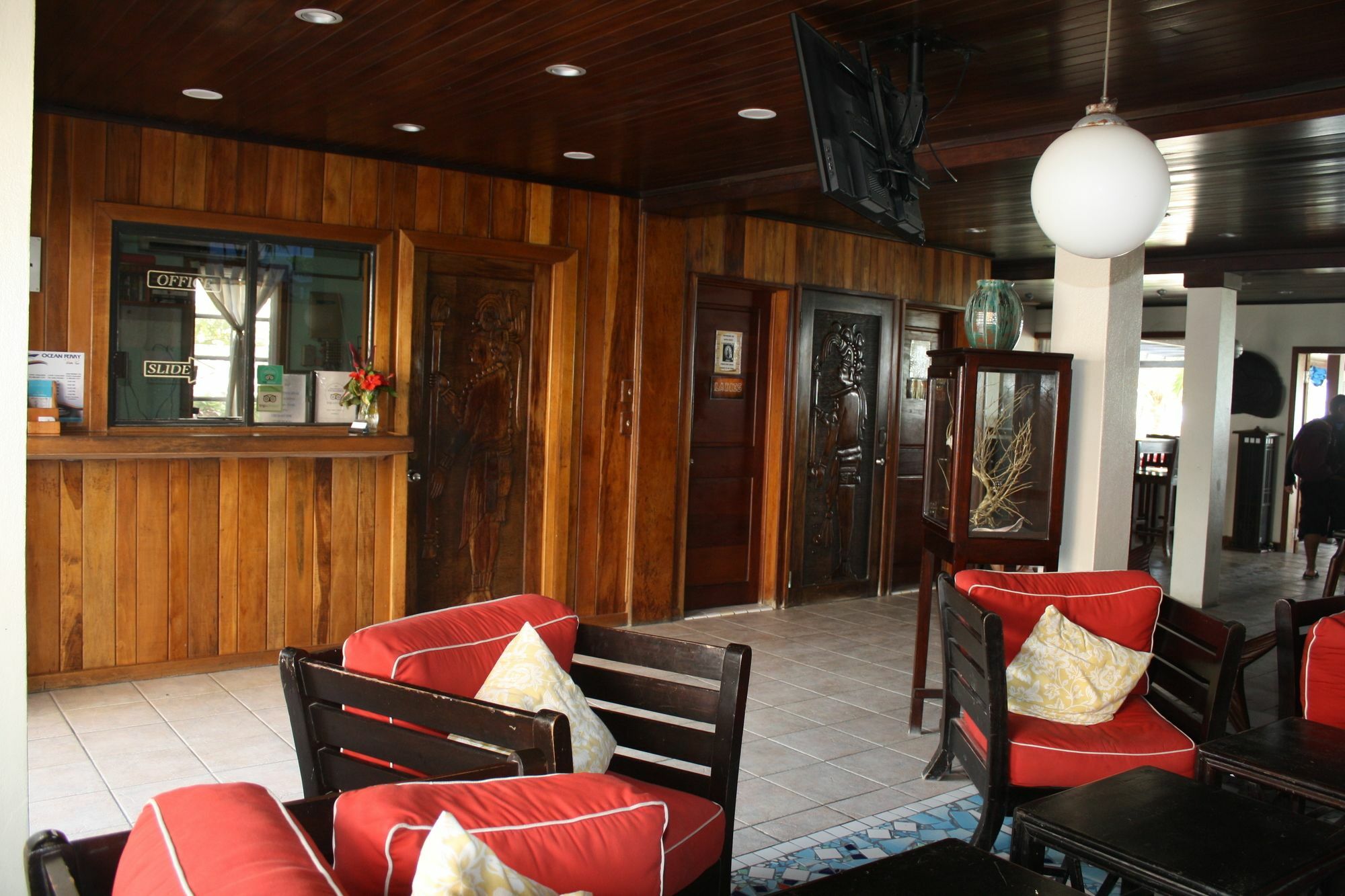 Holiday Hotel ซานเปโดร ภายนอก รูปภาพ