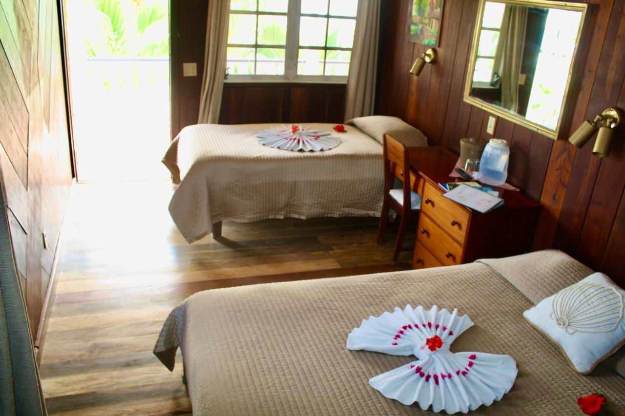 Holiday Hotel ซานเปโดร ภายนอก รูปภาพ