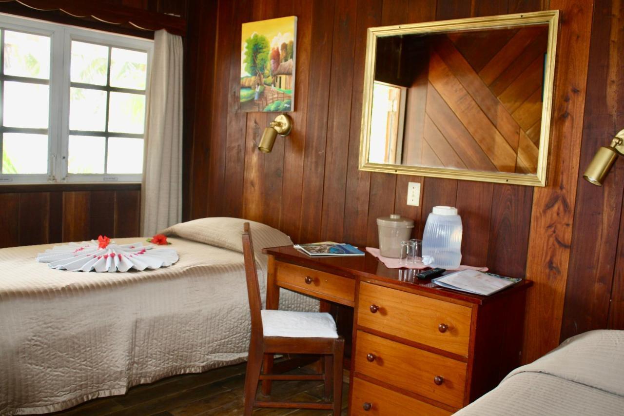 Holiday Hotel ซานเปโดร ภายนอก รูปภาพ